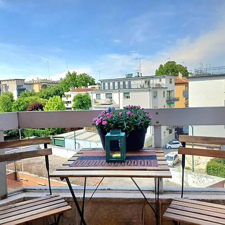 Lejlighed Ferrari's *